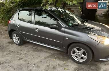 Хэтчбек Peugeot 206 2010 в Кременчуге