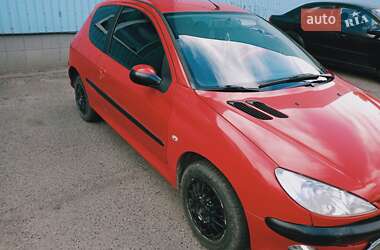 Хэтчбек Peugeot 206 2005 в 