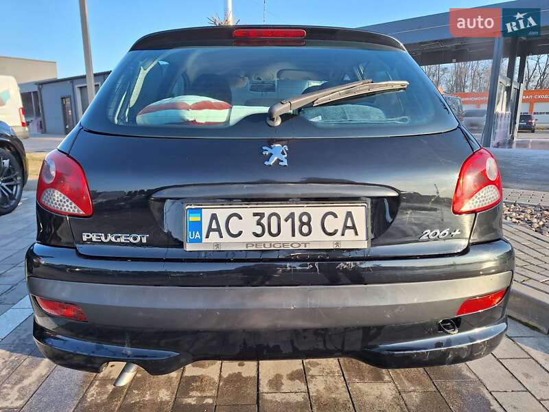 Хетчбек Peugeot 206 2011 в Луцьку