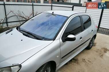 Хэтчбек Peugeot 206 2003 в Виннице