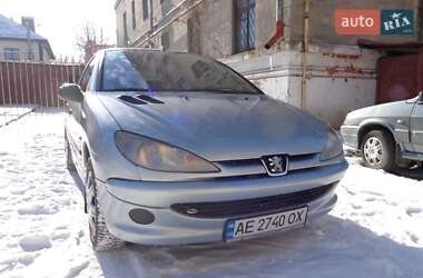 Хэтчбек Peugeot 206 2002 в Днепре