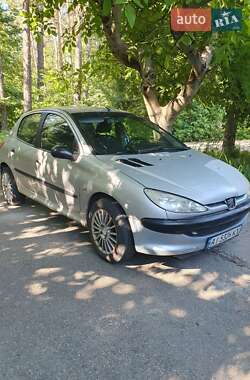 Хетчбек Peugeot 206 2001 в Києві