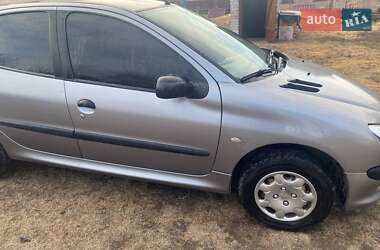 Хэтчбек Peugeot 206 2001 в Владимире