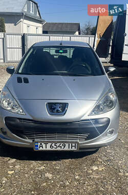 Хэтчбек Peugeot 206 2009 в 