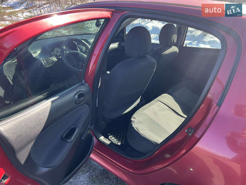 Хетчбек Peugeot 206 2005 в Камені-Каширському