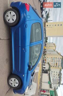 Хетчбек Peugeot 206 2011 в 