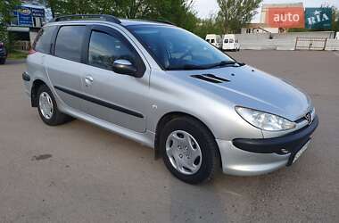 Универсал Peugeot 206 2005 в 
