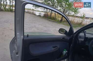 Хэтчбек Peugeot 206 1999 в 