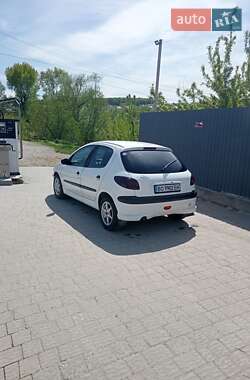 Хетчбек Peugeot 206 2007 в 
