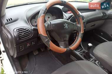 Седан Peugeot 206 2006 в 