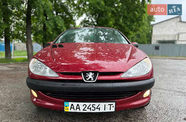 Хетчбек Peugeot 206 2007 в 