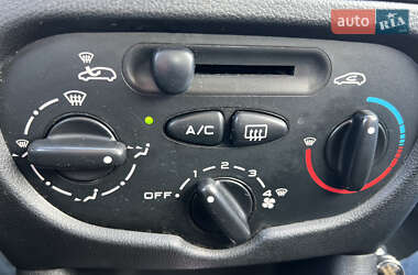 Хетчбек Peugeot 206 2011 в 