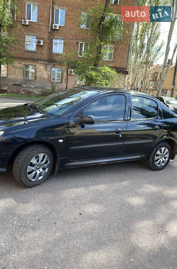 Седан Peugeot 206 2007 в 