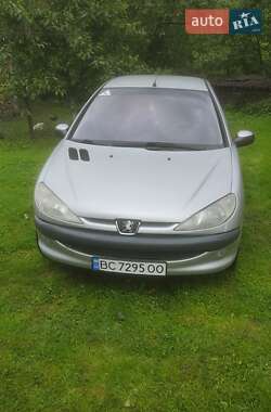 Хэтчбек Peugeot 206 2002 в Стрые