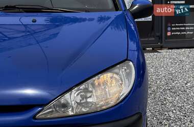 Хетчбек Peugeot 206 2006 в 