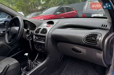 Хетчбек Peugeot 206 2006 в 