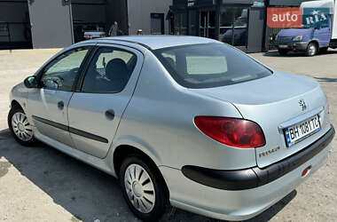 Седан Peugeot 206 2007 в 