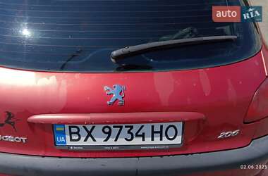 Хэтчбек Peugeot 206 2004 в 