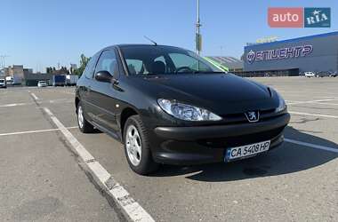 Хэтчбек Peugeot 206 2006 в Киеве
