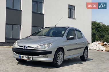 Хэтчбек Peugeot 206 2005 в Ровно
