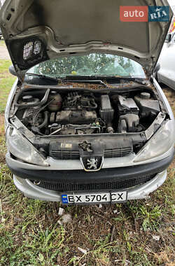 Седан Peugeot 206 2007 в 