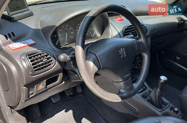 Седан Peugeot 206 2007 в 
