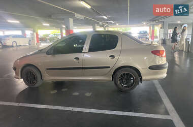 Седан Peugeot 206 2009 в Львове