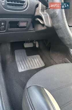 Хэтчбек Peugeot 206 2005 в 