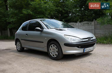 Хетчбек Peugeot 206 2006 в Харкові