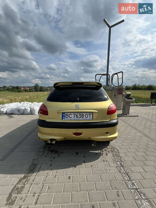 Хетчбек Peugeot 206 2003 в Львові