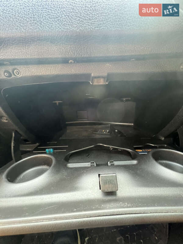 Хетчбек Peugeot 206 2003 в Львові