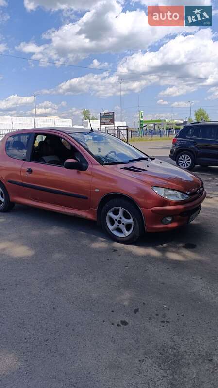 Хэтчбек Peugeot 206 1998 в 