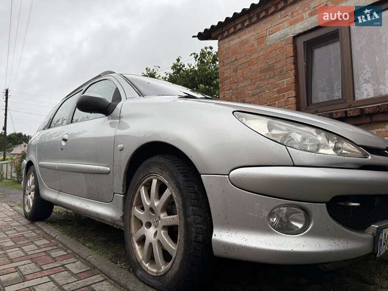 Универсал Peugeot 206 2004 в Луцке фото 15 Универсал Peugeot 206 2004 в Луцке