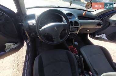 Хетчбек Peugeot 206 2007 в 
