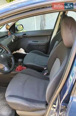 Хетчбек Peugeot 206 2007 в 