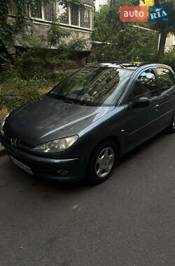 Хэтчбек Peugeot 206 2006 в Днепре