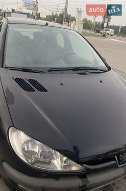 Хетчбек Peugeot 206 2007 в Києві