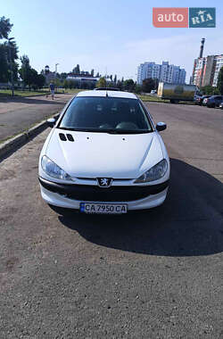 Хетчбек Peugeot 206 2008 в Черкасах