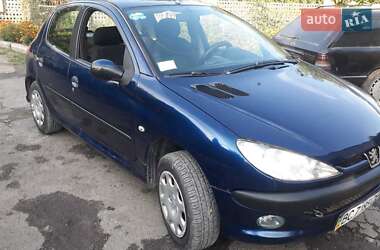 Хэтчбек Peugeot 206 2007 в Городке