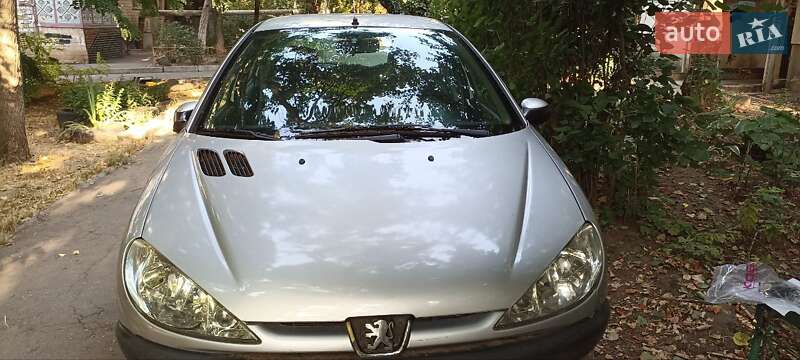 Хетчбек Peugeot 206 2008 в Одесі