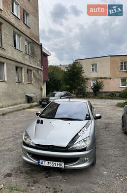 Кабриолет Peugeot 206 2004 в Каменец-Подольском
