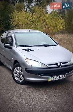 Хетчбек Peugeot 206 2001 в Миронівці