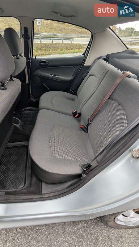Седан Peugeot 206 2008 в Полтаве