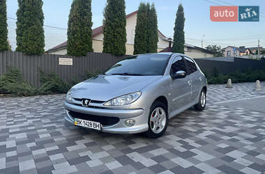 Хетчбек Peugeot 206 2008 в Рівному
