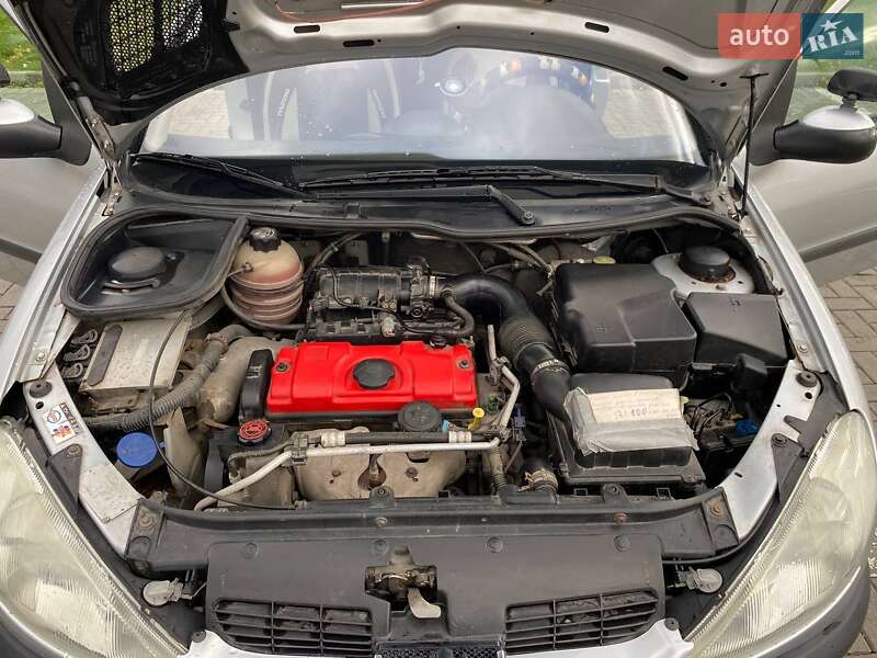 Хэтчбек Peugeot 206 2003 в Днепре