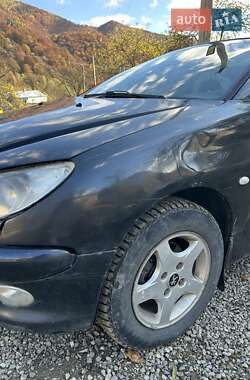 Хэтчбек Peugeot 206 2006 в  фото 10 Хэтчбек Peugeot 206 2006 в