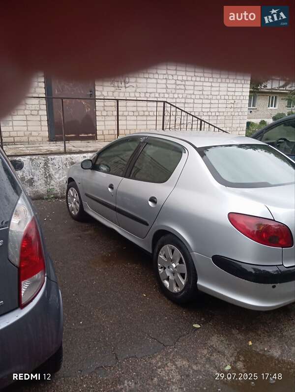 Седан Peugeot 206 2007 в Смеле