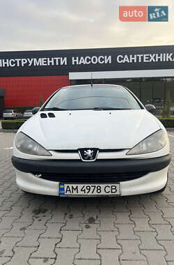 Хэтчбек Peugeot 206 2002 в  фото 2 Хэтчбек Peugeot 206 2002 в