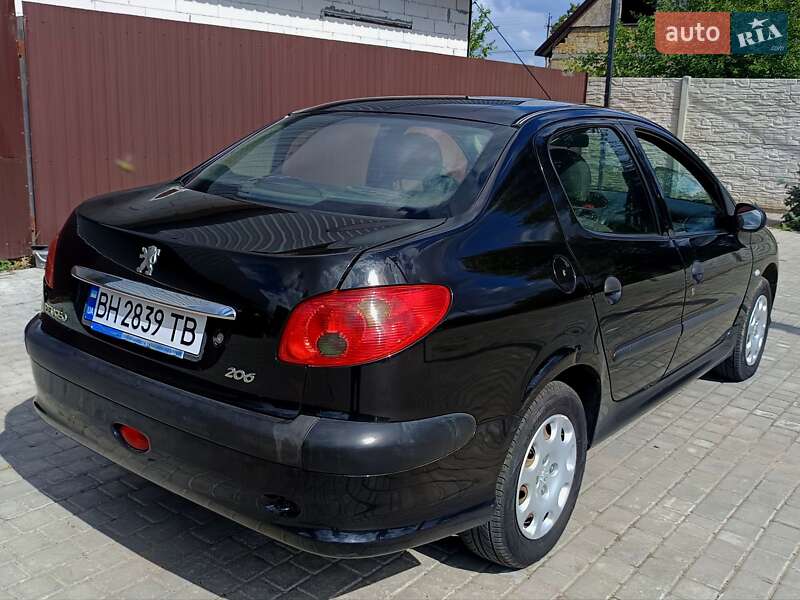 Седан Peugeot 206 2009 в Роздільній
