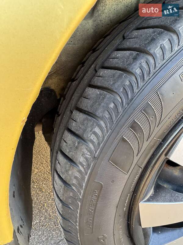 Хэтчбек Peugeot 206 2002 в Калиновке фото 11 Хэтчбек Peugeot 206 2002 в Калиновке